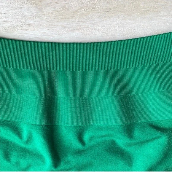 Alphalete Green Leggings - Picture 4 of 7